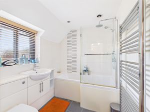 Family Bathroom- click for photo gallery